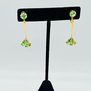 Vintage peridot green rhinestone clip on dangles gold simple style